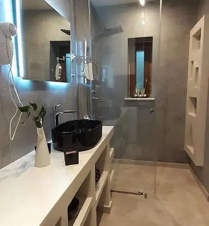 4 Seasons Villas & Suites - Psaltis Street Aparthotel *