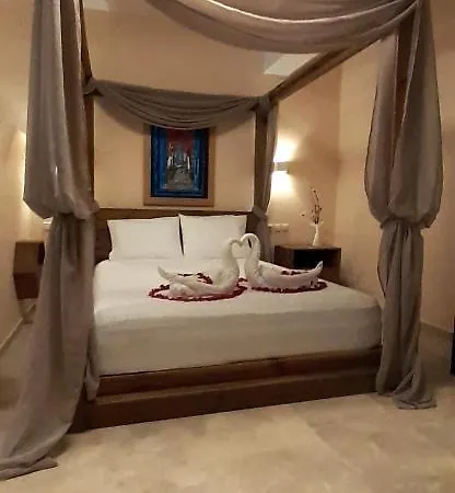 4 Seasons Villas & Suites - Psaltis Street Ándros