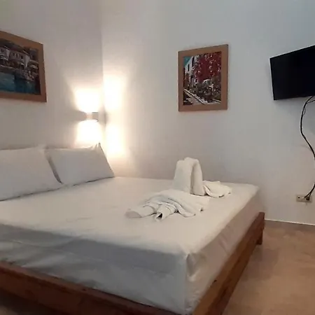 4 Seasons Villas & Suites - Psaltis Street *