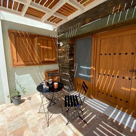 Aparthotel 4 Seasons Villas & Suites - Psaltis Street *